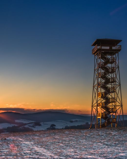 Wieża widokowa w Desznicy - fot. Grzegorz Kilar.jpg