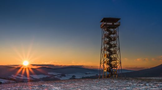 Wieża widokowa w Desznicy - fot. Grzegorz Kilar.jpg