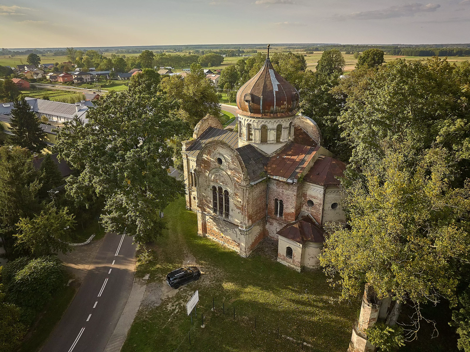 Stary Dzików 2.webp [3.21 MB]