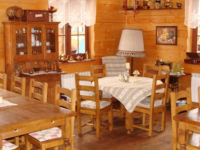 Chata starych znajomych (2).webp [74.36 KB]